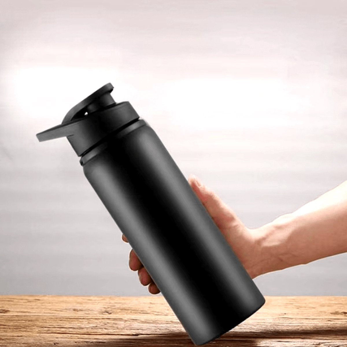 Roestvrijstalen Waterfles 600ml – Duurzaam, Lekvrij & Stijlvol