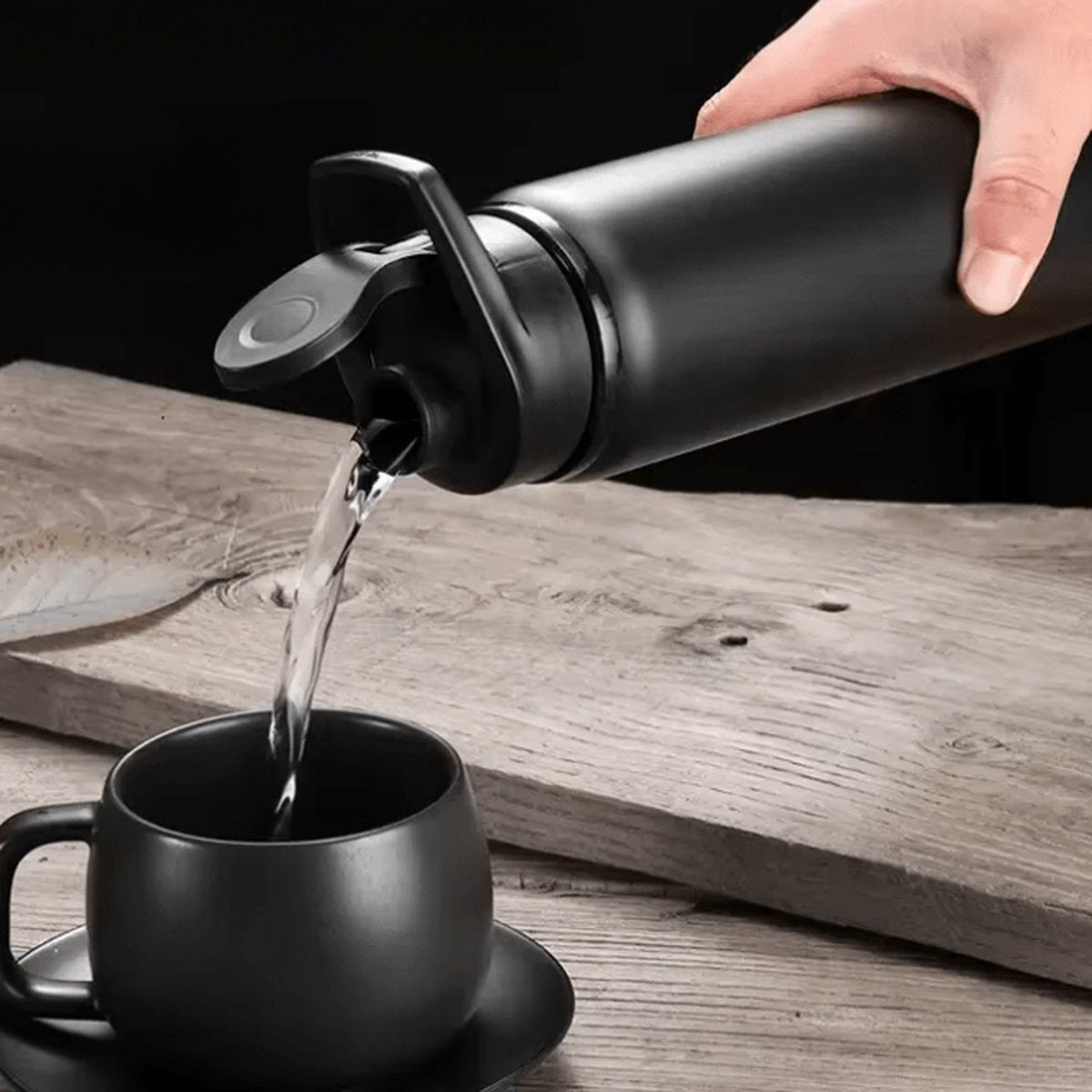 Roestvrijstalen Waterfles 600ml – Duurzaam, Lekvrij & Stijlvol